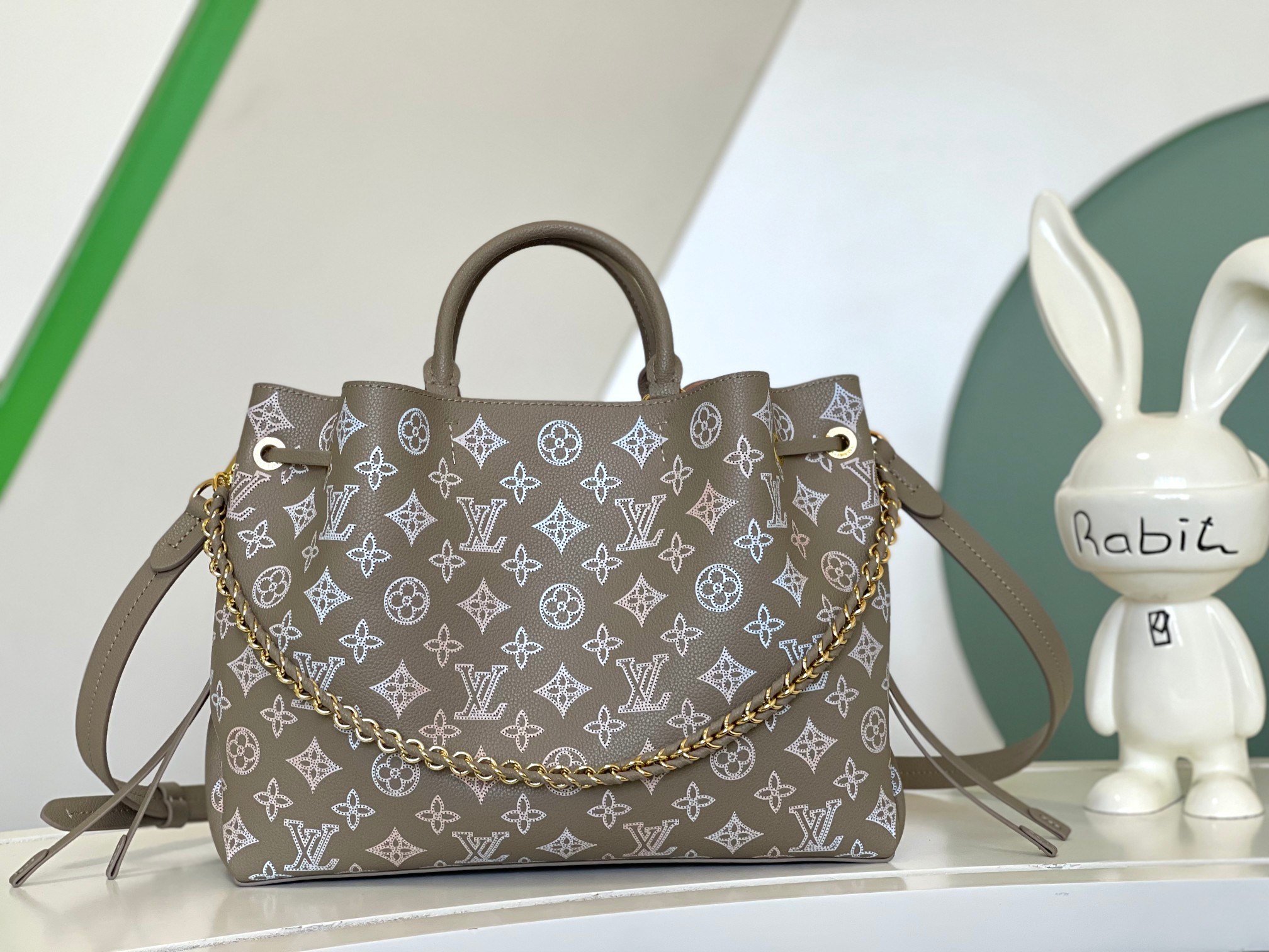 Louis Vuitton M23395 Bella Tote (2)