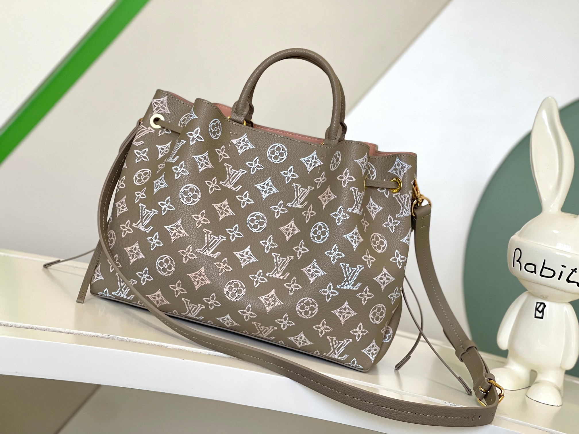 Louis Vuitton M23395 Bella Tote (2)