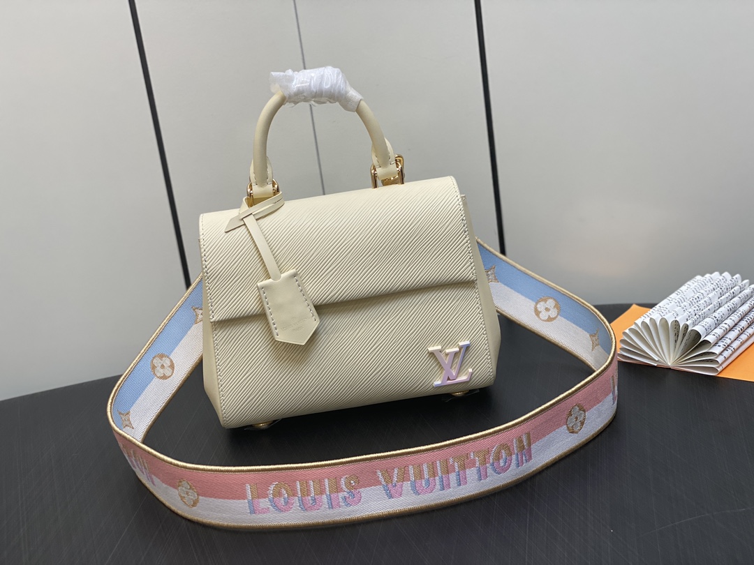 Louis Vuitton M22946 Cluny Mini