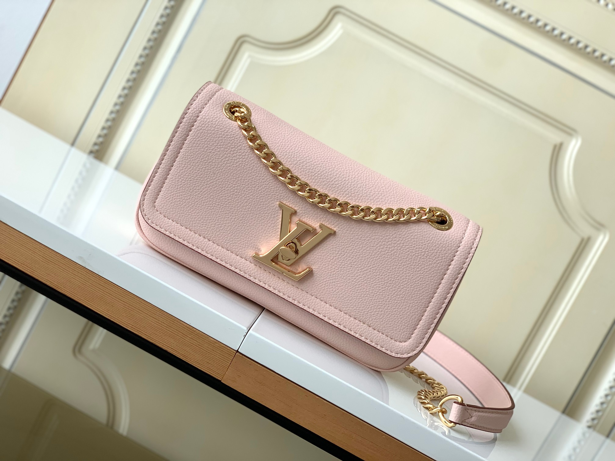 Louis Vuitton M22585 LockMe Chain Bag East West