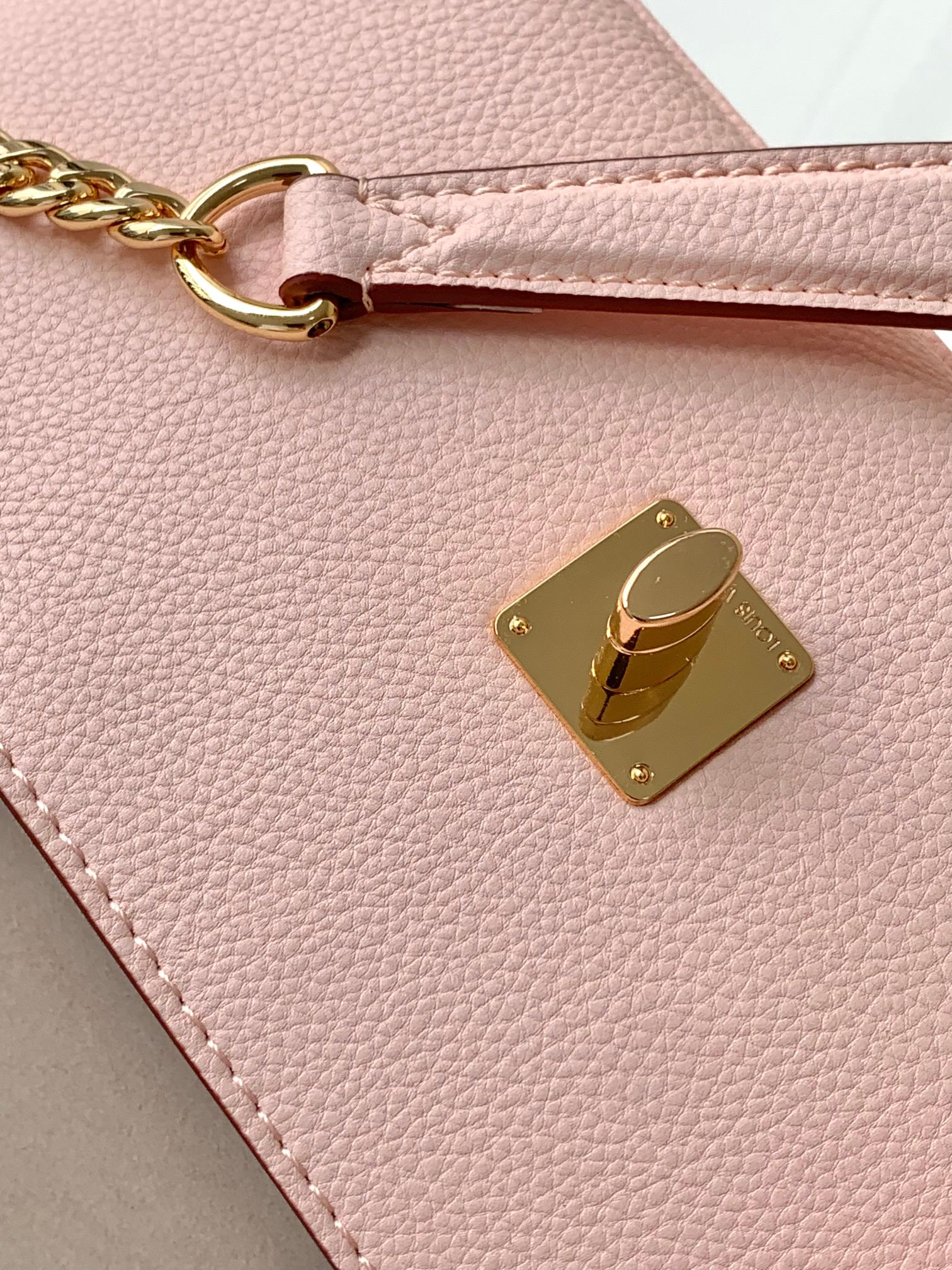 Louis Vuitton M22585 LockMe Chain Bag East West