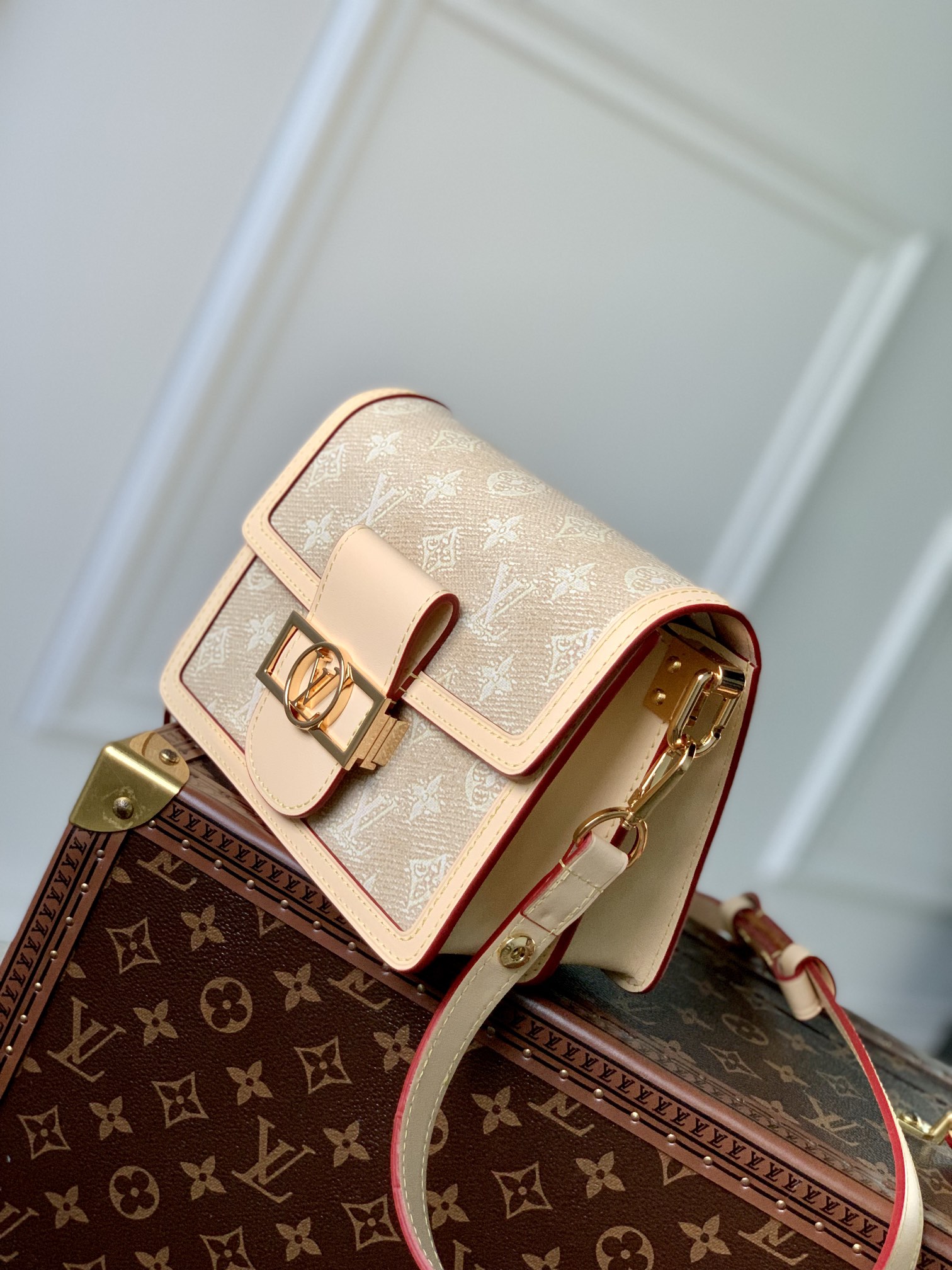 Louis Vuitton M22826 Mini Dauphine