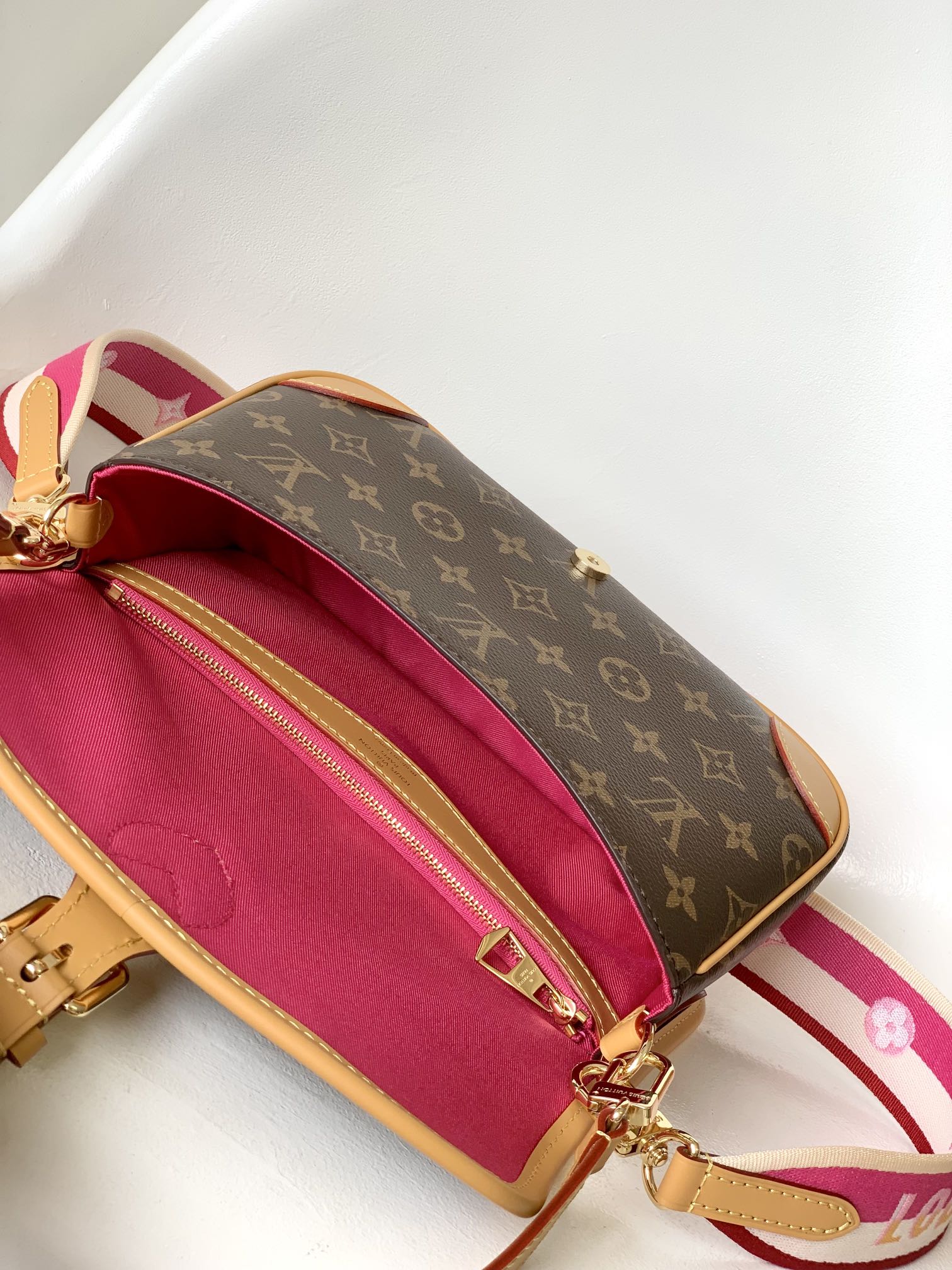 Louis Vuitton M46049 Diane