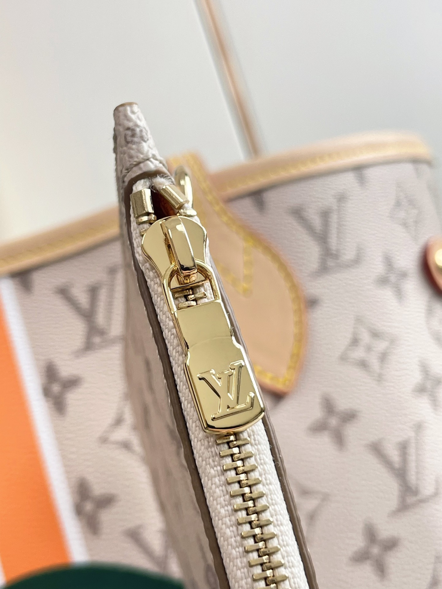 Louis Vuitton M23501 Neverfull MM (3)