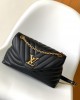 Louis Vuitton M21615 New Wave Chain Bag GM