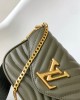 Louis Vuitton M22706 New Wave Multi-Pochette (2)