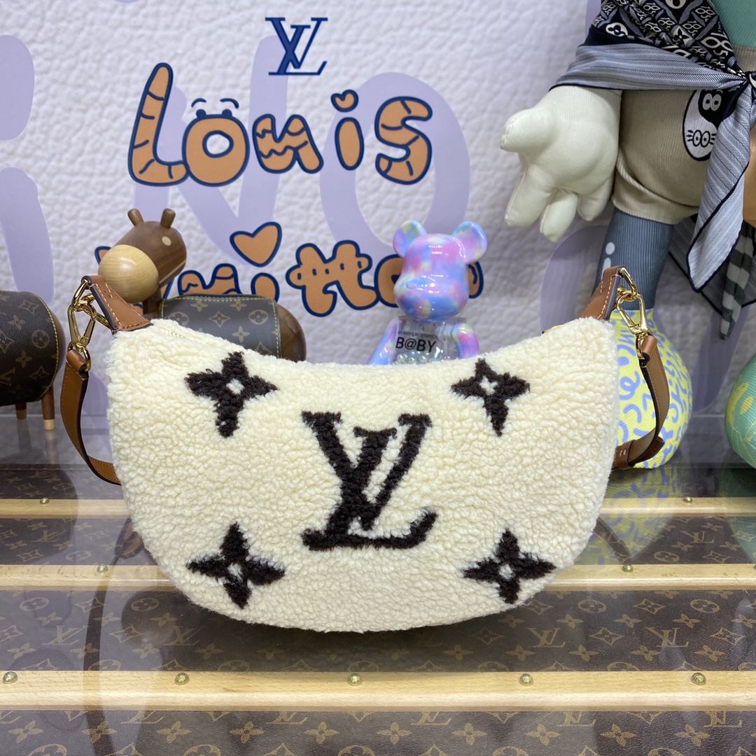 Louis Vuitton M23321 Over The Moon