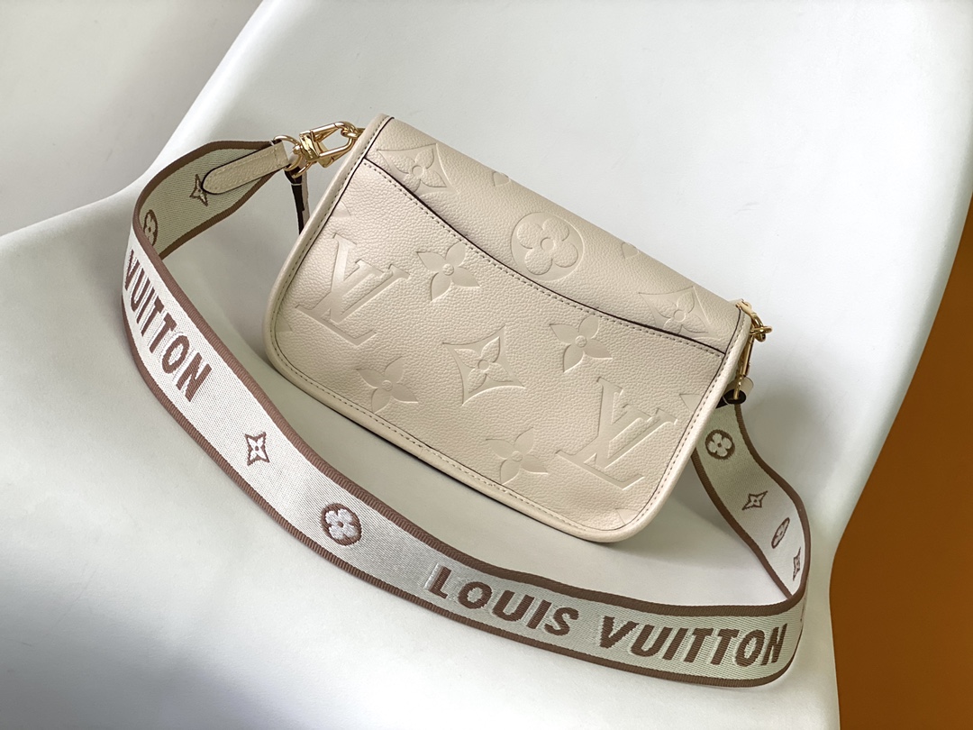 Louis Vuitton M46388 Diane (4)