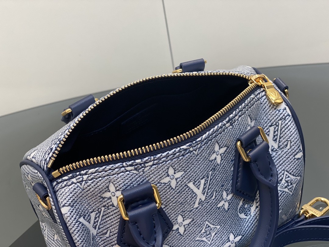 Louis Vuitton M23069 Speedy Bandoulière 20 (2)