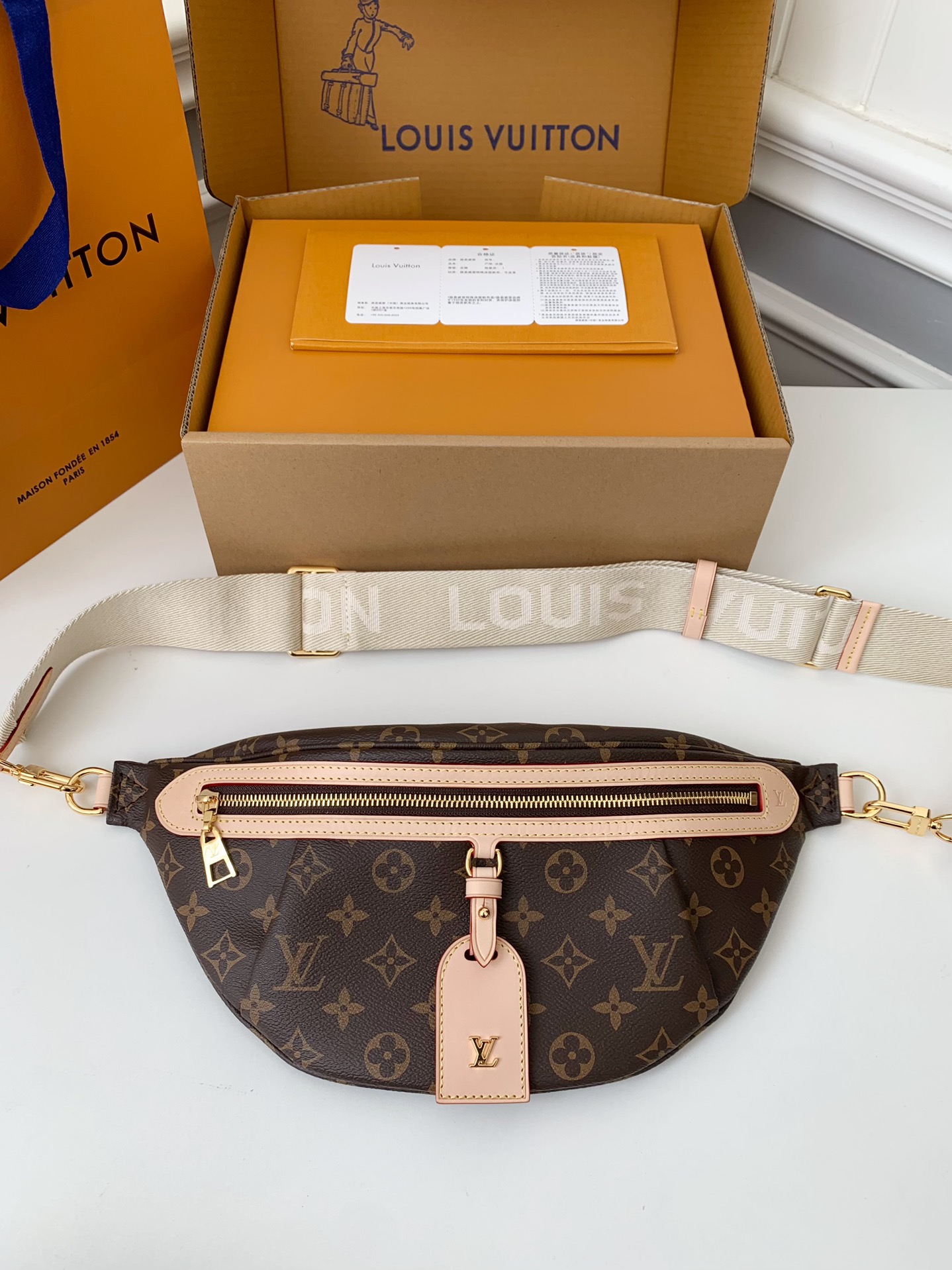 Louis Vuitton M46784 High Rise