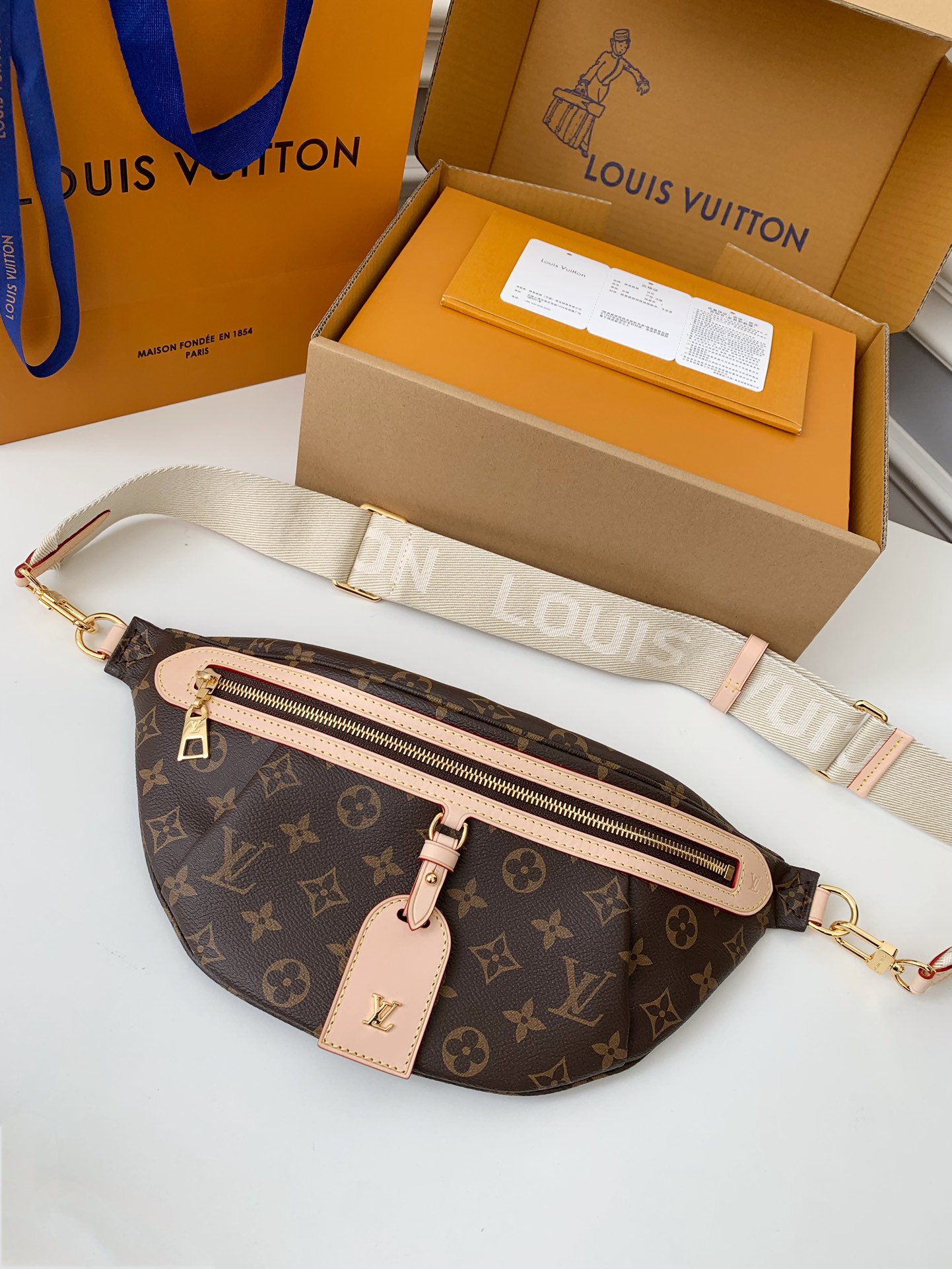 Louis Vuitton M46784 High Rise