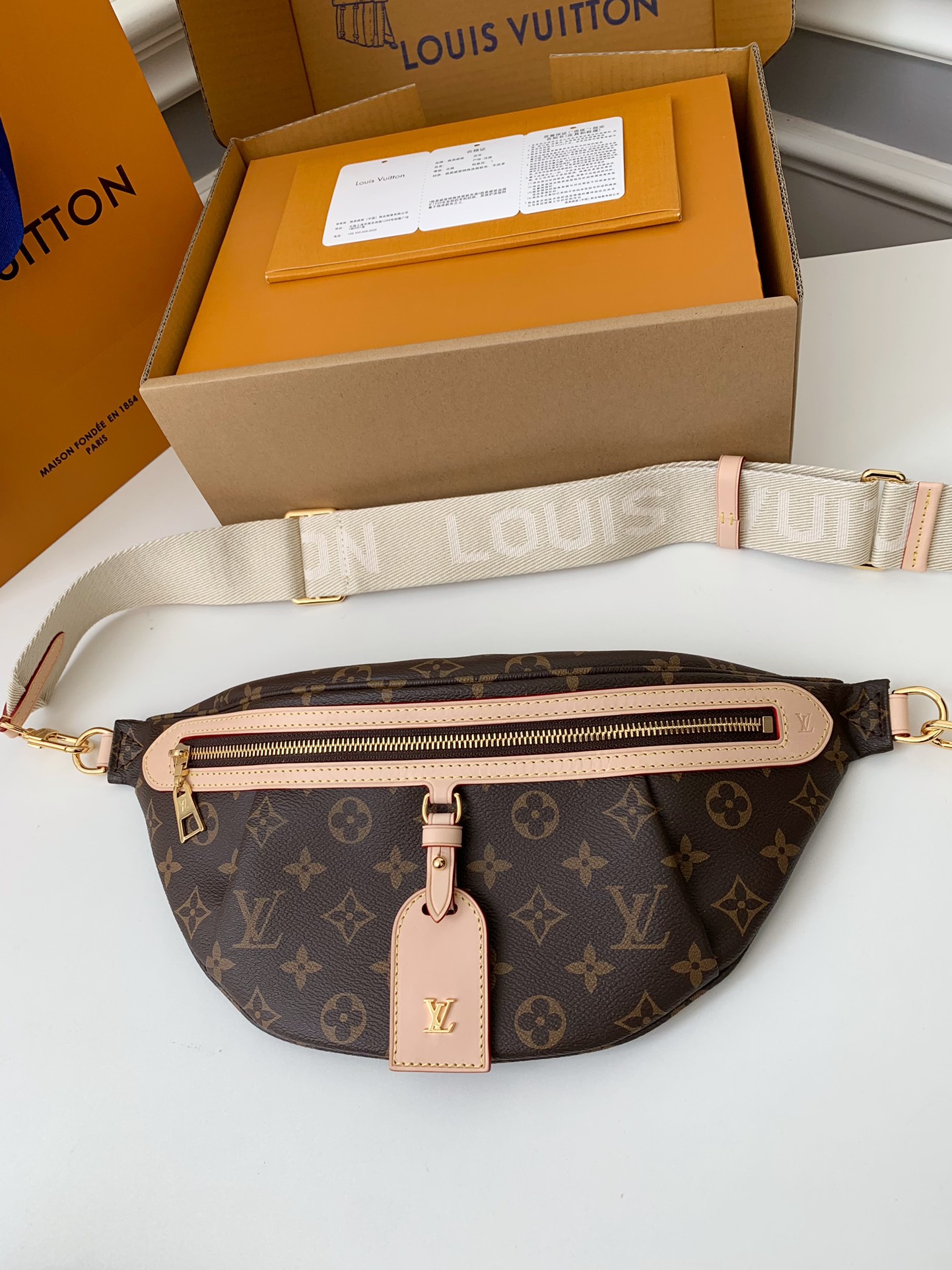 Louis Vuitton M46784 High Rise