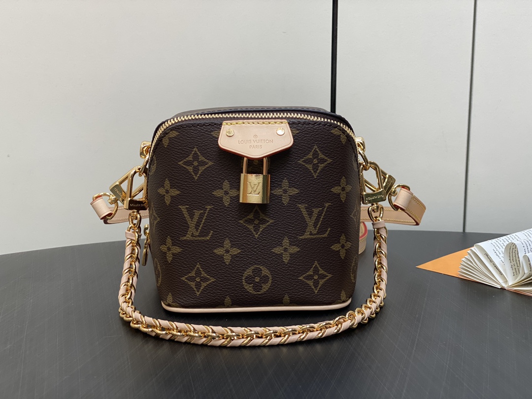 Louis Vuitton M47096 Just In Case