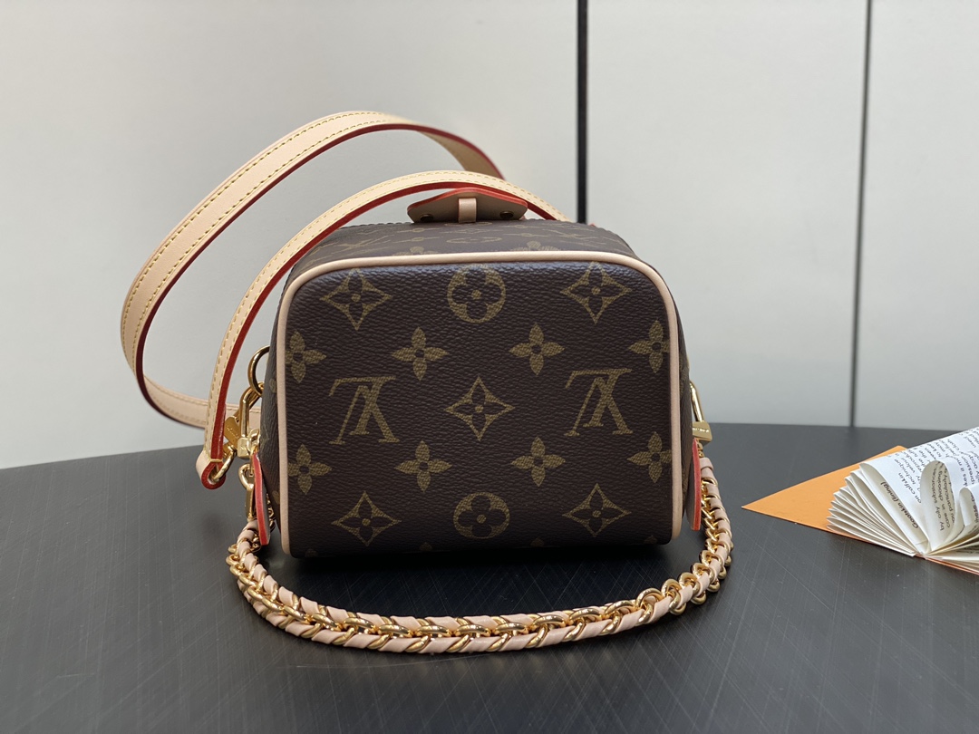 Louis Vuitton M47096 Just In Case