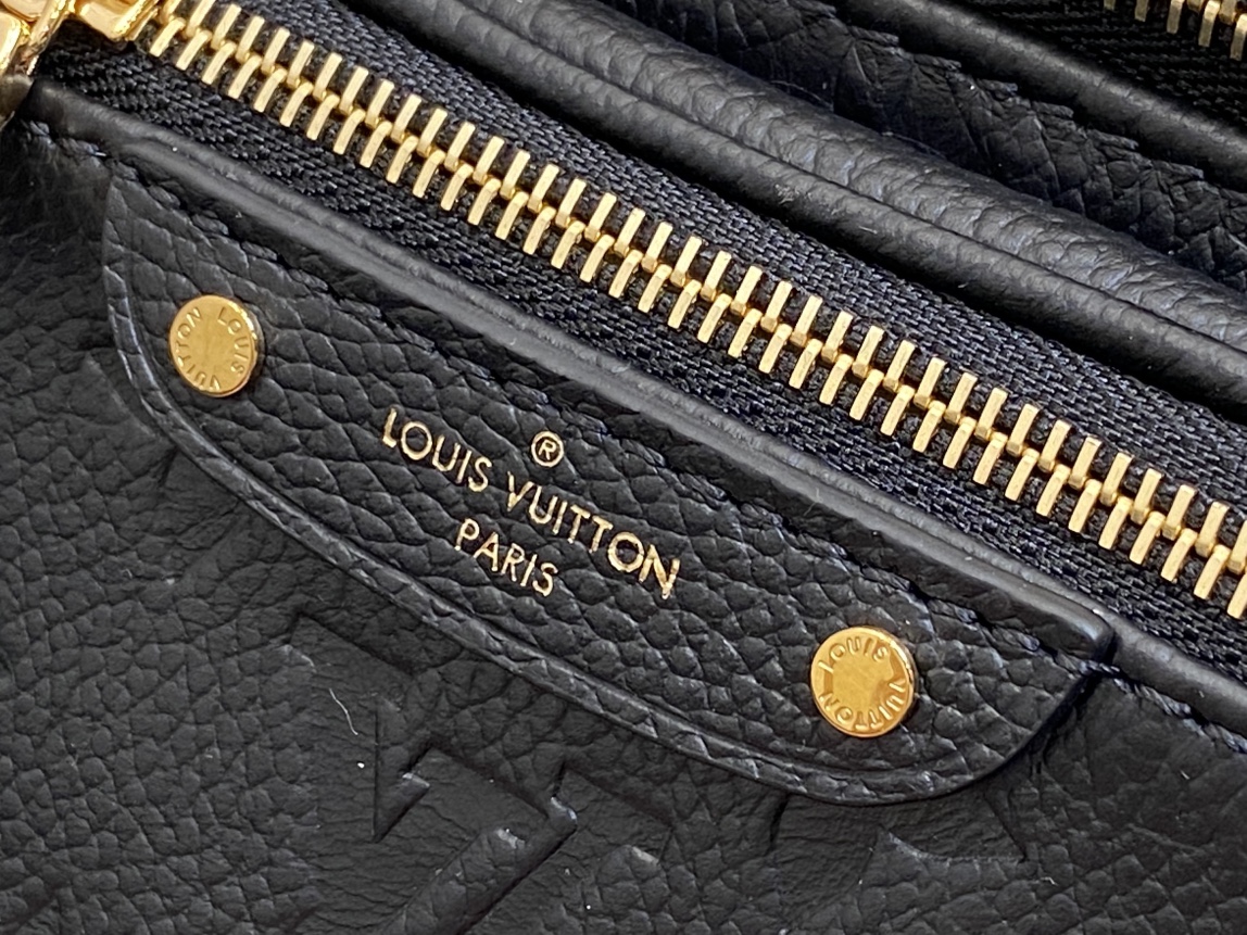 Louis Vuitton M46917 Mini Bumbag (3)