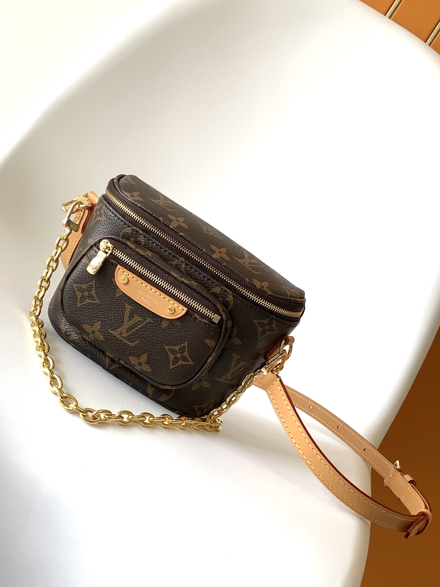 Louis Vuitton M82335 Mini Bumbag (4)