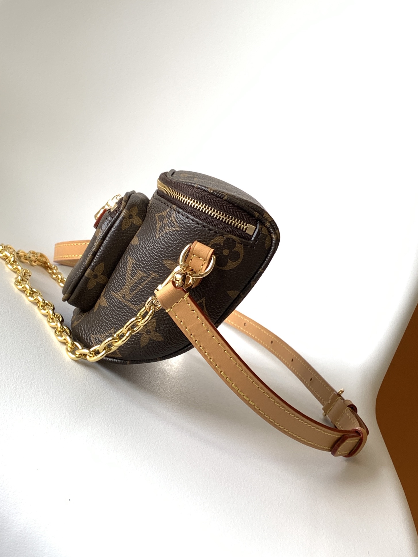 Louis Vuitton M82335 Mini Bumbag (4)