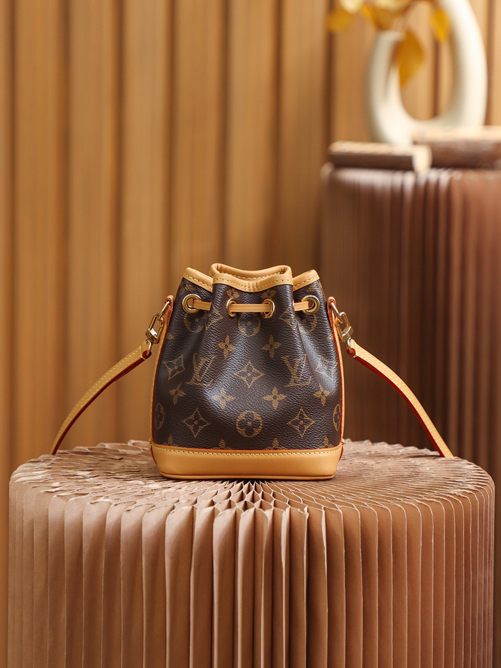 Louis Vuitton M81266 Nano Noé (3)