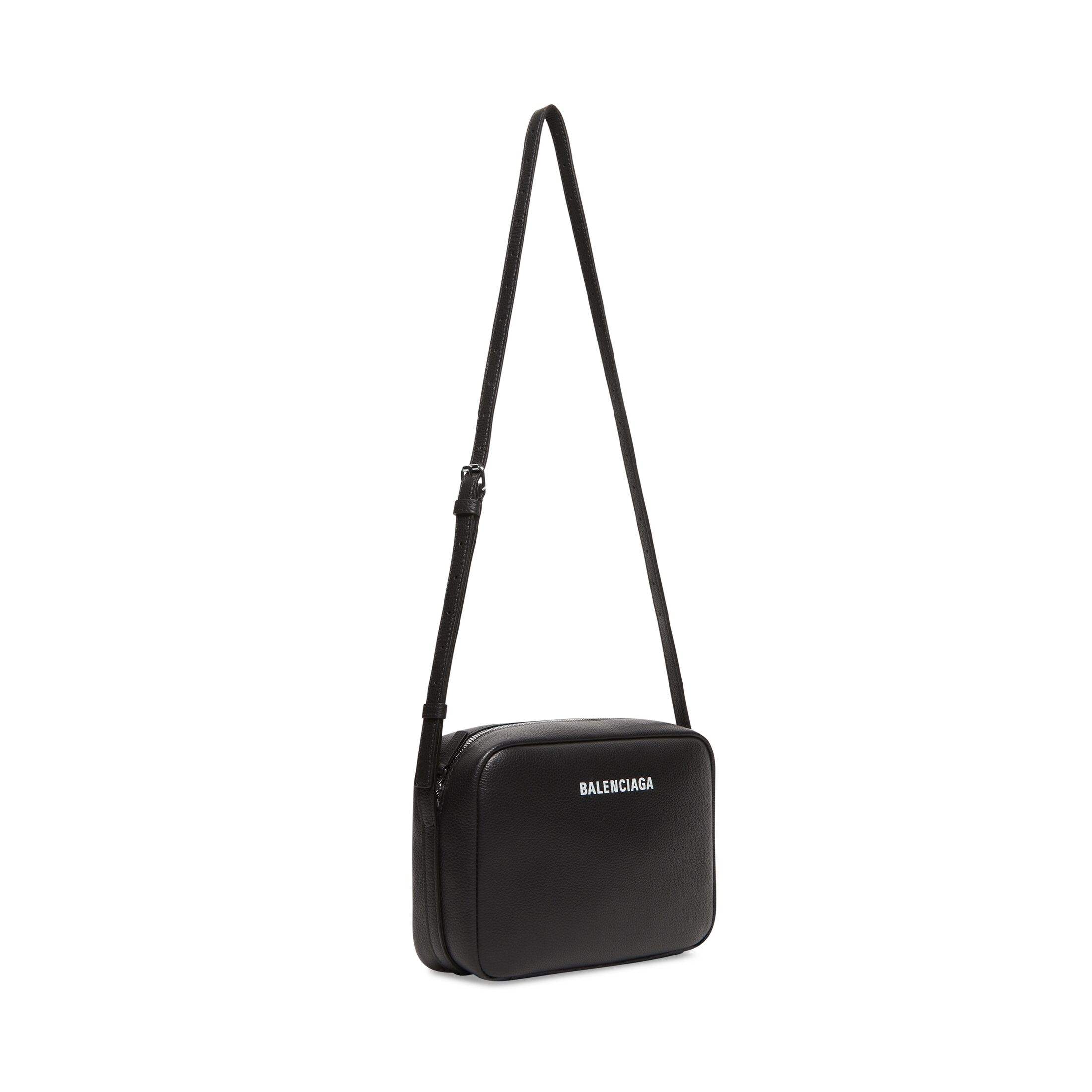 balenciaga Everyday Medium Camera Bag in Black 67926715YUN1090